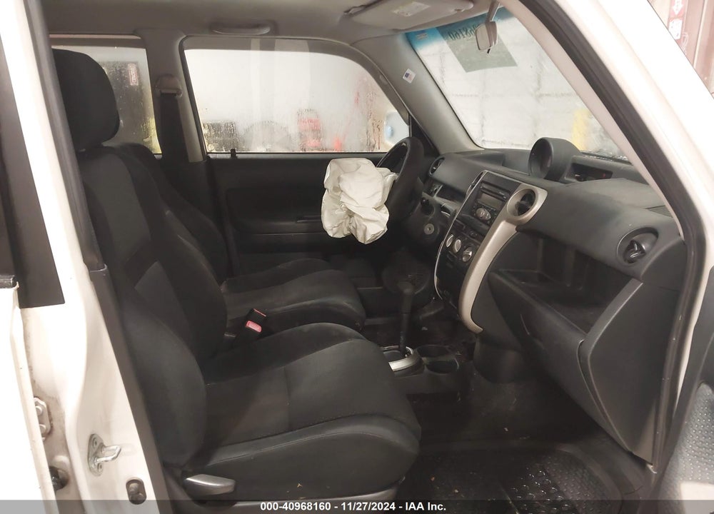 2006 SCION XB VIN: JTLKT324564107035