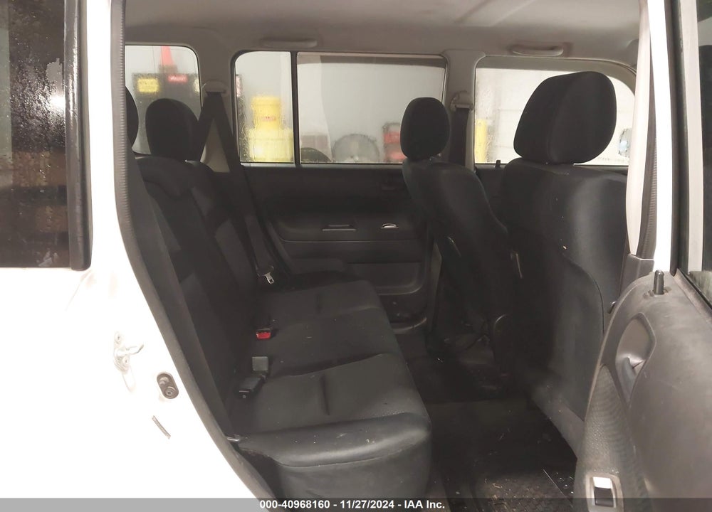 2006 SCION XB VIN: JTLKT324564107035