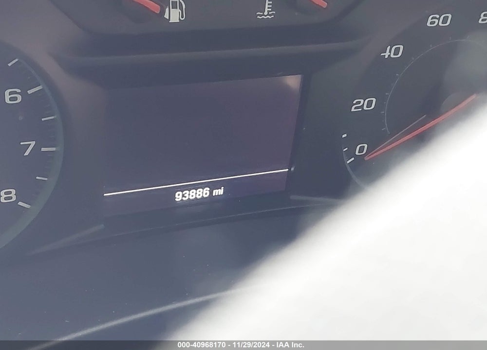 2018 CHEVROLET EQUINOX LT VIN: 3GNAXSEV4JL302192
