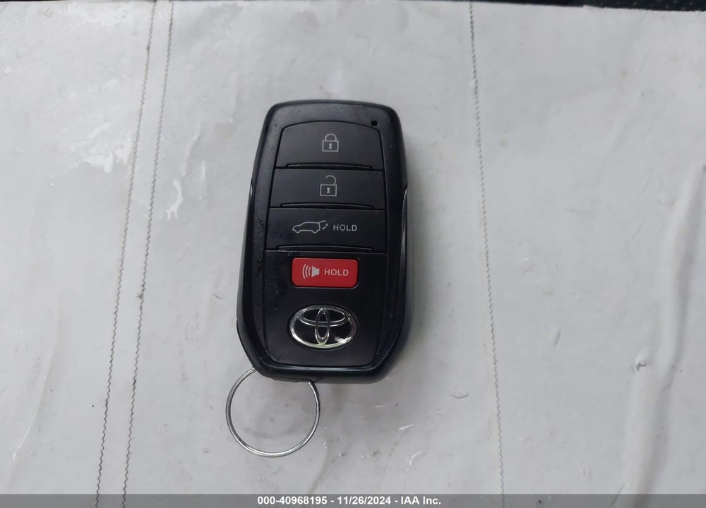 2024 TOYOTA GRAND HIGHLANDER HYBRID PLATINUM MAX VIN: 5TDADAB51RS008142