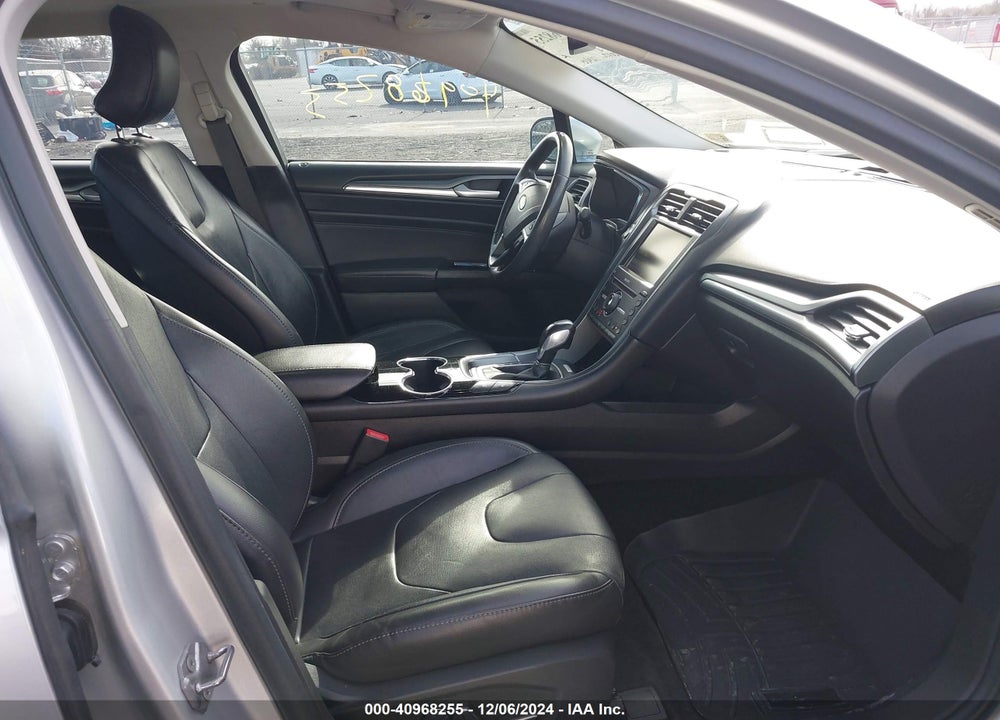 2016 FORD FUSION VIN: 3FA6P0RU0GR288212