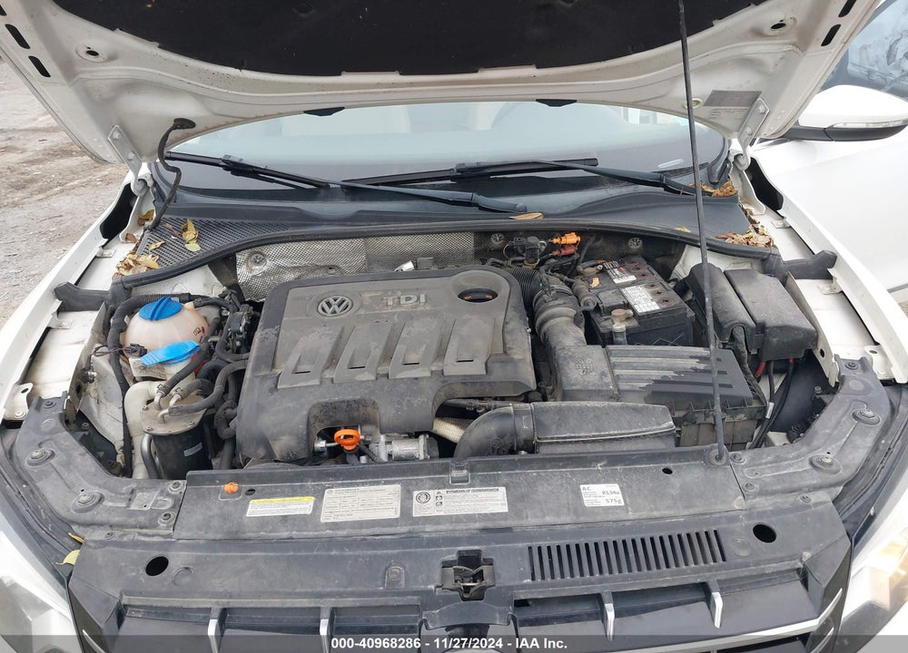 2012 VOLKSWAGEN PASSAT 2.0L TDI SE VIN: 1VWBN7A30CC047038