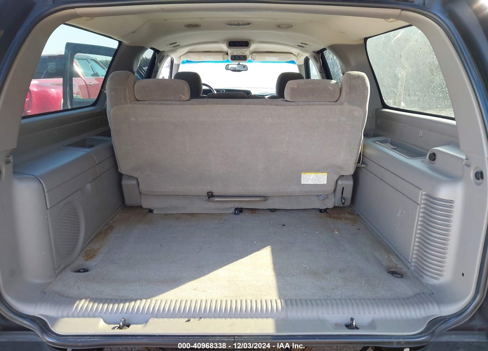 2005 CHEVROLET SUBURBAN 1500 LS VIN: 3GNEC16Z15G185940