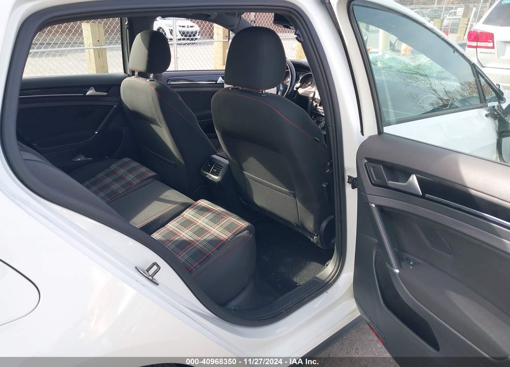 2015 VOLKSWAGEN GOLF GTI 2.0T S 4-DOOR VIN: 3VW5T7AU5FM095035