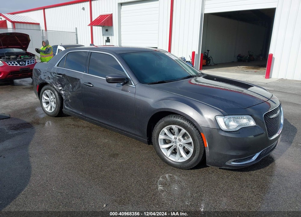 2018 CHRYSLER 300 TOURING VIN: 2C3CCAAG6JH320270
