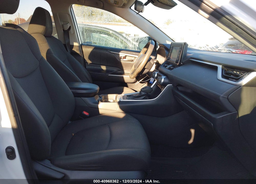 2020 TOYOTA RAV4 LE VIN: 2T3F1RFV4LW128546