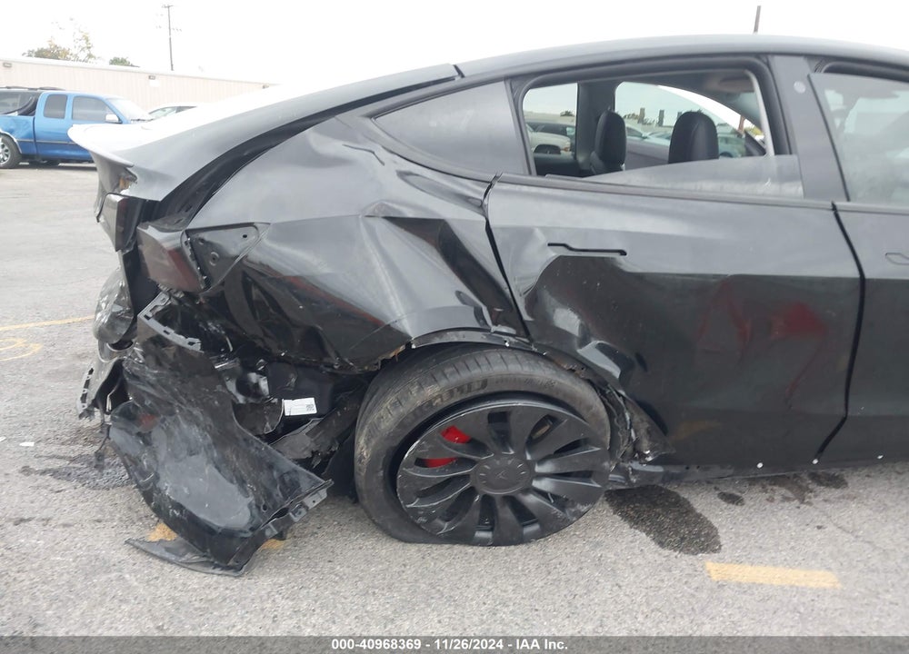 2022 TESLA MODEL Y PERFORMANCE DUAL MOTOR ALL-WHEEL DRIVE VIN: 7SAYGDEF6NF453649
