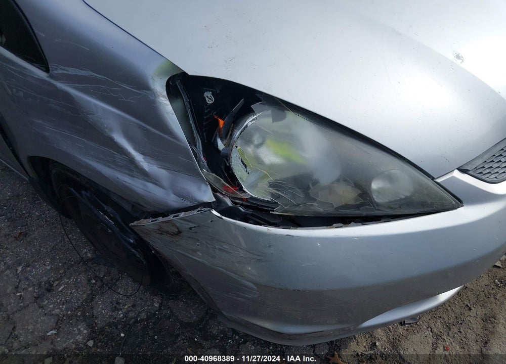 2013 HONDA FIT VIN: JHMGE8H38DC058454