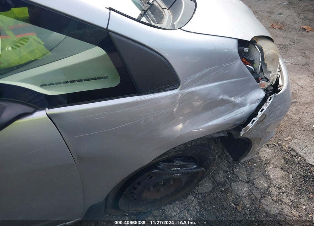 2013 HONDA FIT VIN: JHMGE8H38DC058454