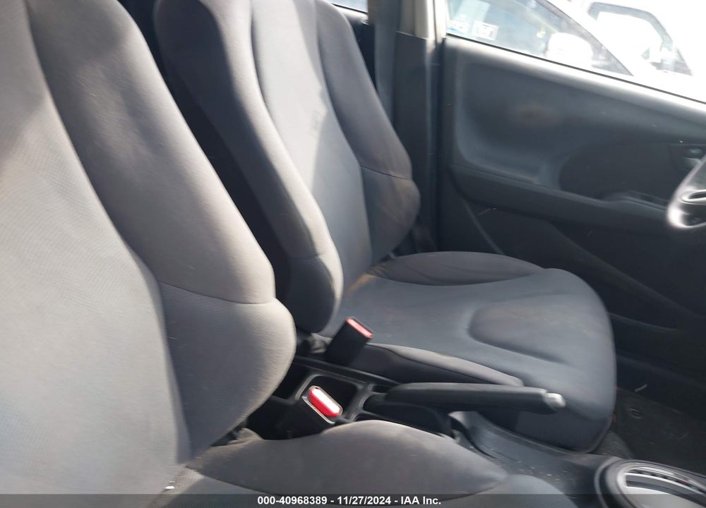2013 HONDA FIT VIN: JHMGE8H38DC058454