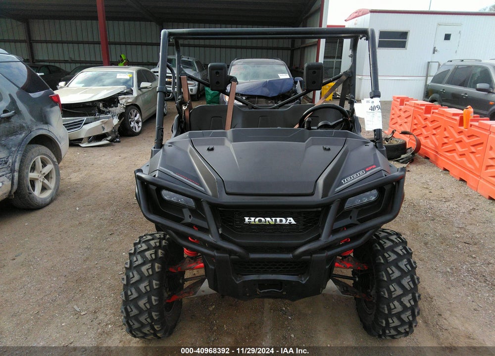 2018 HONDA SXS1000 M3 VIN: 1HFVE04X6J4200850