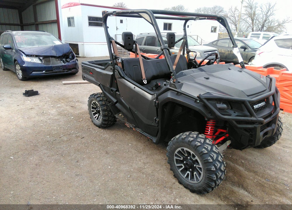 2018 HONDA SXS1000 M3 VIN: 1HFVE04X6J4200850