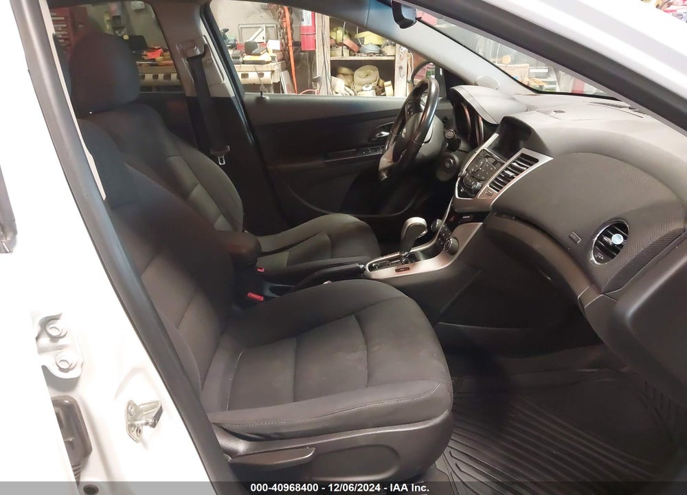 2014 CHEVROLET CRUZE 1LT AUTO VIN: 1G1PC5SB1E7469316