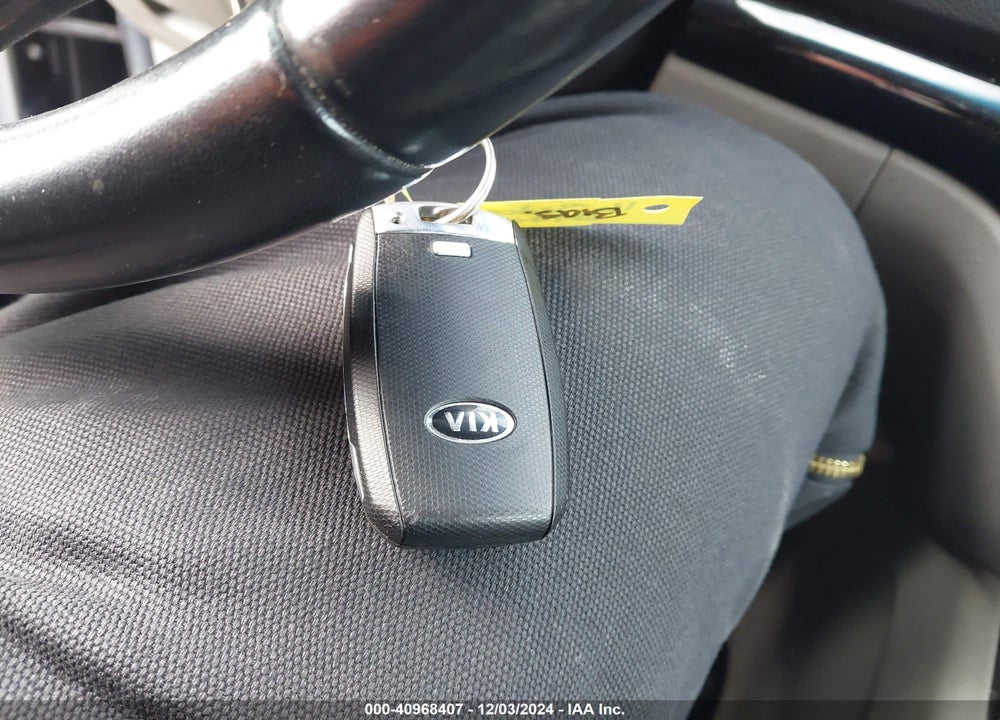 2016 KIA SEDONA SX VIN: KNDMC5C1XG6157634