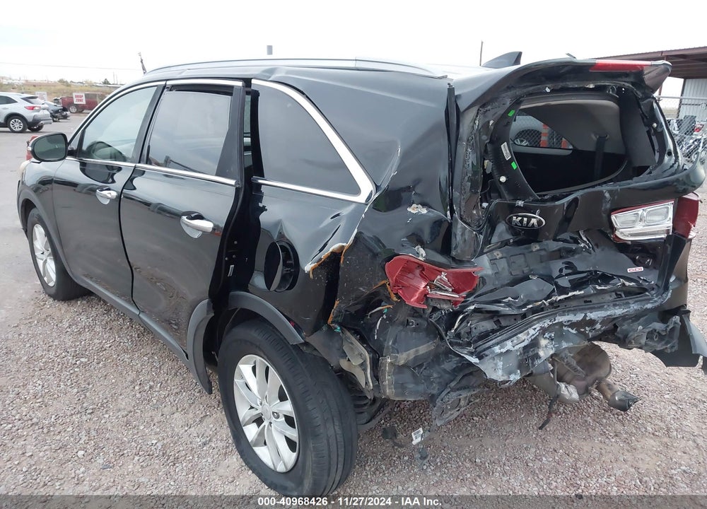 2016 KIA SORENTO 2.4L LX VIN: 5XYPG4A33GG021651