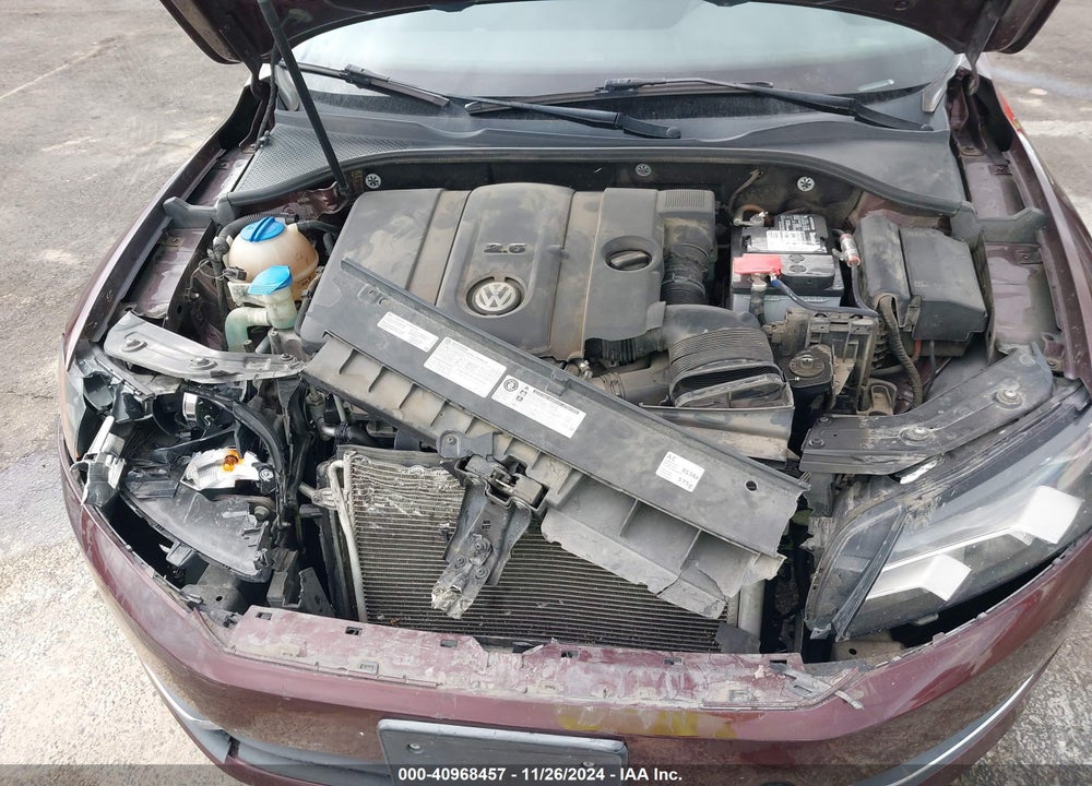 2014 VOLKSWAGEN PASSAT VIN: 1VWAP7A37EC018810