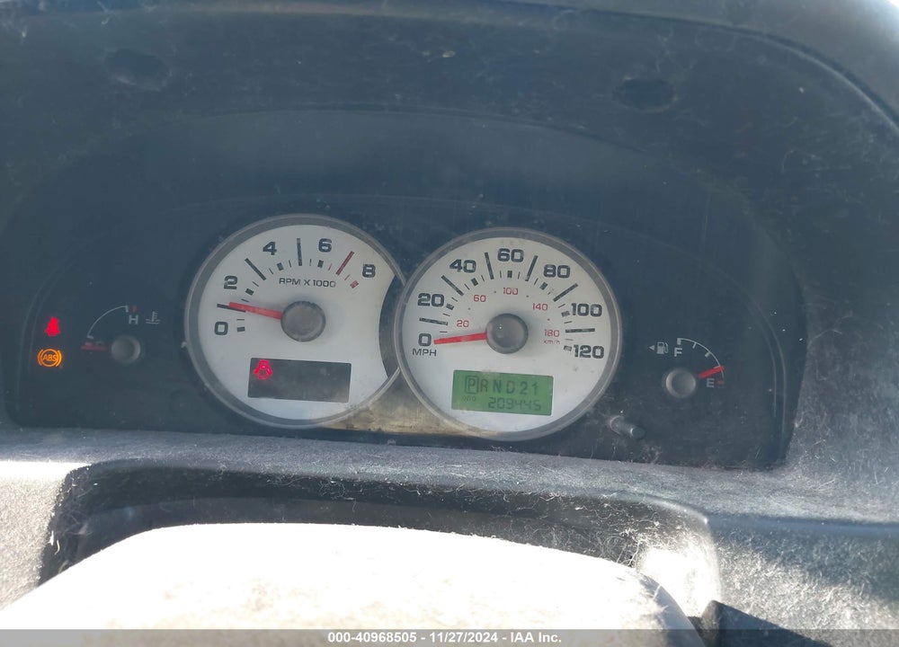 2005 FORD ESCAPE XLS VIN: 1FMYU92Z45KA35378