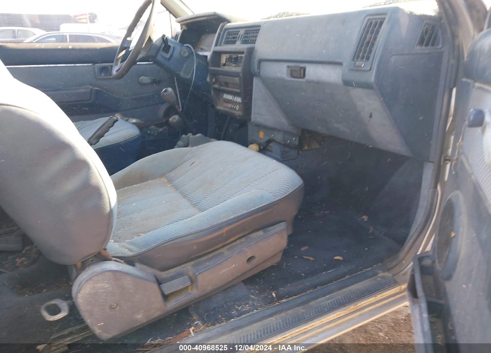 1986 NISSAN D21 KING CAB VIN: JN6HD16Y5GW004608
