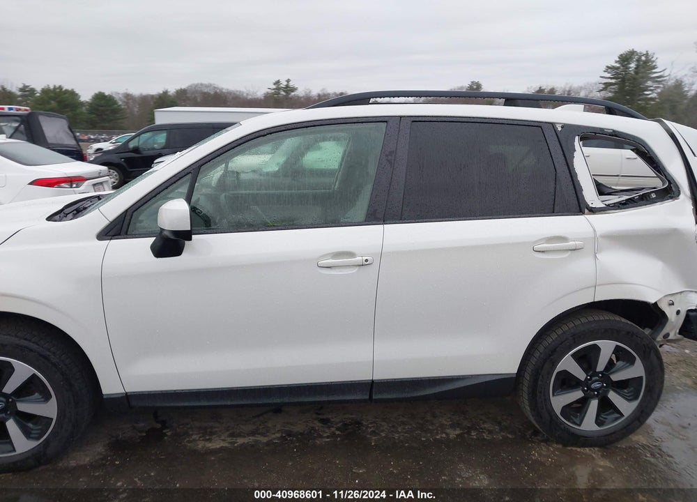 2017 SUBARU FORESTER 2.5I PREMIUM VIN: JF2SJAEC1HH554922