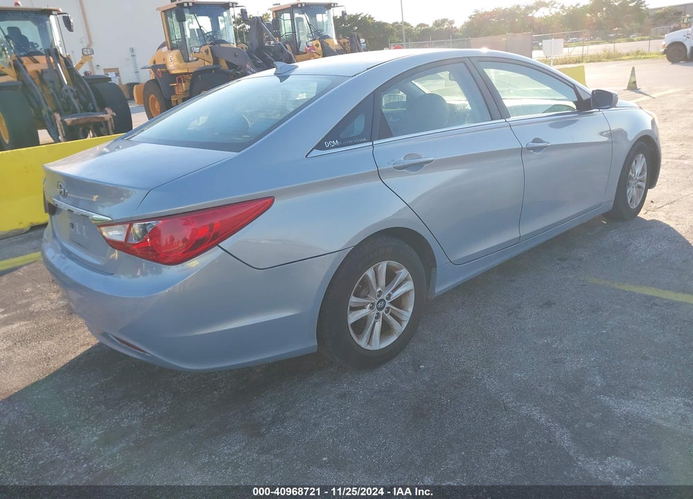 2013 HYUNDAI SONATA GLS VIN: 5NPEB4AC1DH766571