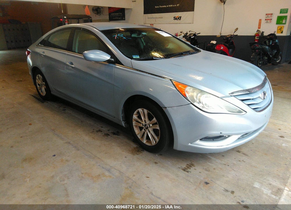 2013 HYUNDAI SONATA GLS VIN: 5NPEB4AC1DH766571