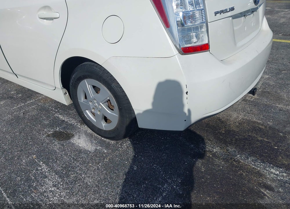2010 TOYOTA PRIUS III VIN: JTDKN3DU2A5221905