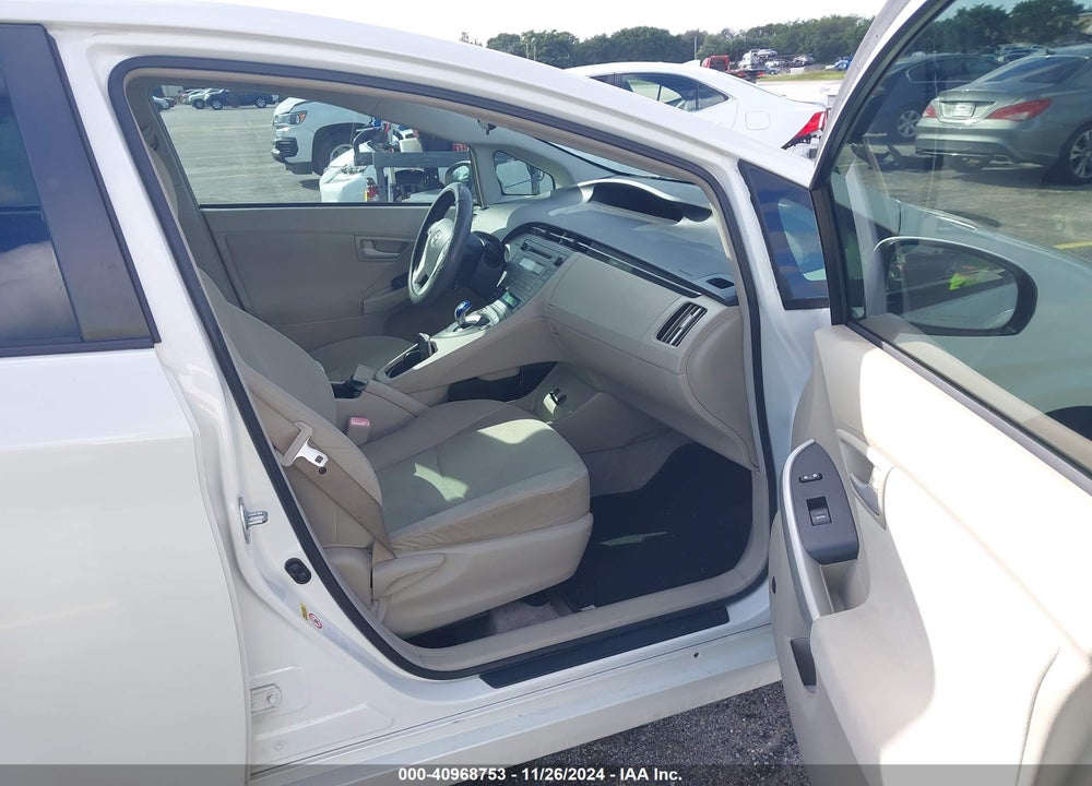 2010 TOYOTA PRIUS III VIN: JTDKN3DU2A5221905