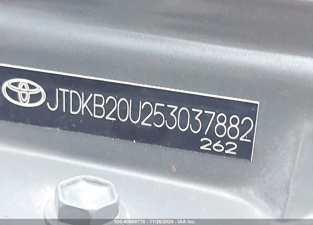 2005 TOYOTA PRIUS VIN: JTDKB20U253037882
