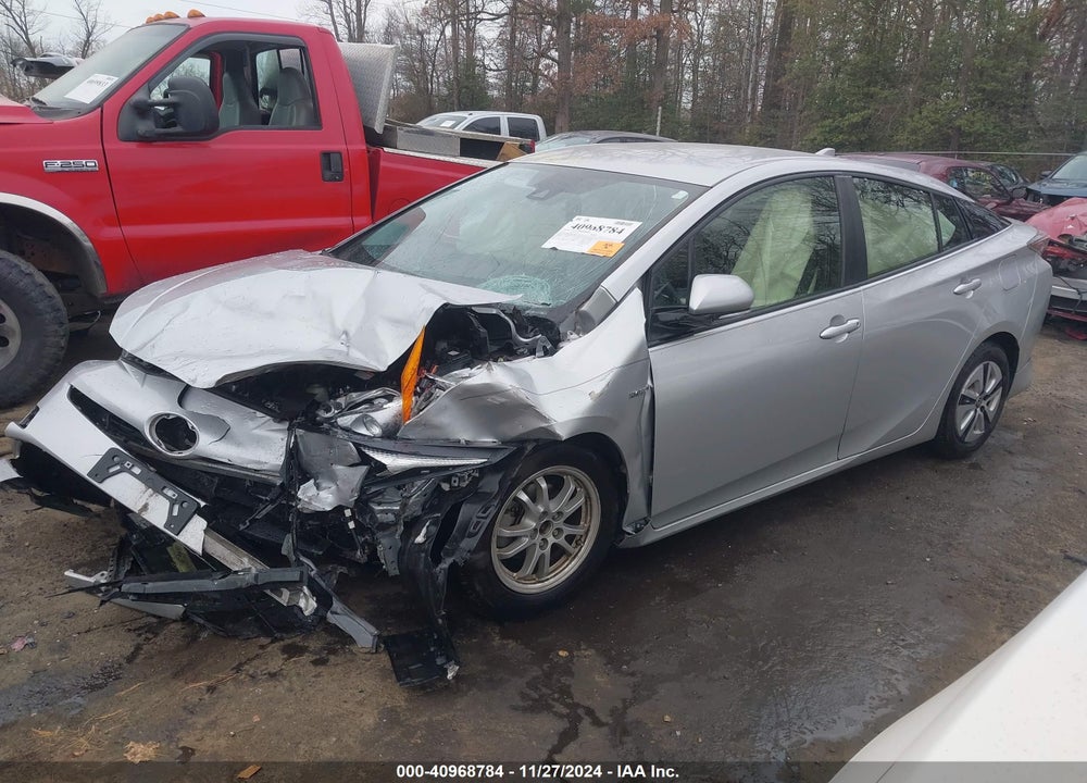 2018 TOYOTA PRIUS THREE VIN: JTDKARFU9J3551581