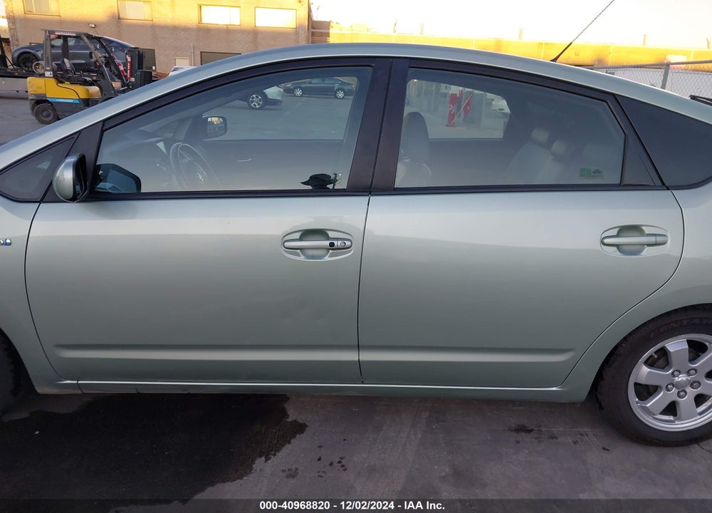 2008 TOYOTA PRIUS VIN: JTDKB20U283313742