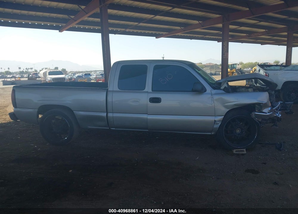 2006 GMC SIERRA 1500 SL VIN: 1GTEC19V46Z252310