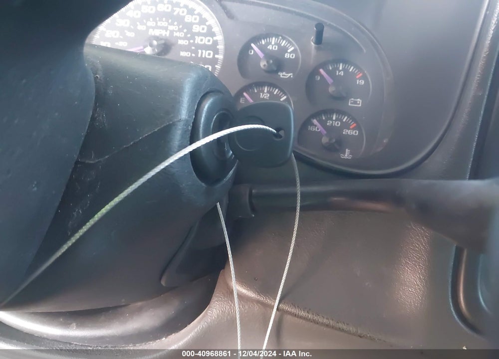 2006 GMC SIERRA 1500 SL VIN: 1GTEC19V46Z252310