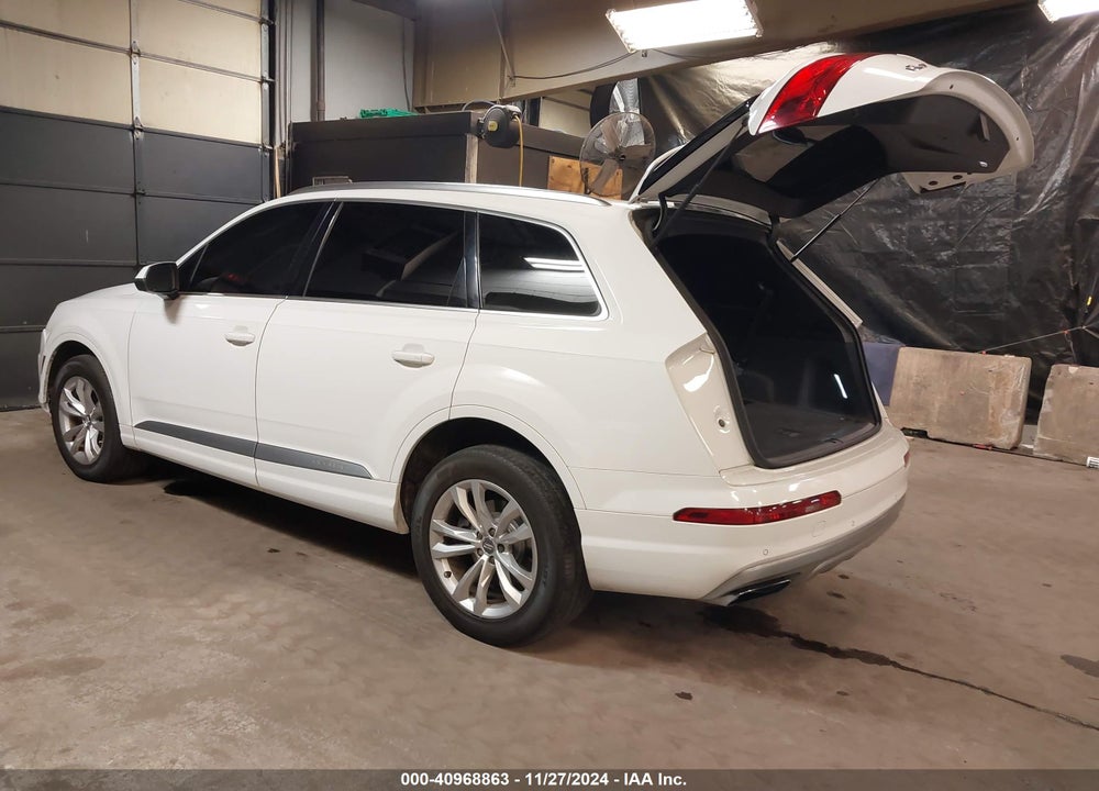 2017 AUDI Q7 3.0T PREMIUM VIN: WA1AAAF79HD033640
