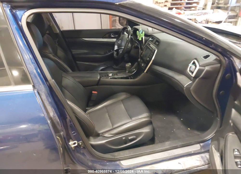 2017 NISSAN MAXIMA VIN: 1N4AA6AP2HC397064