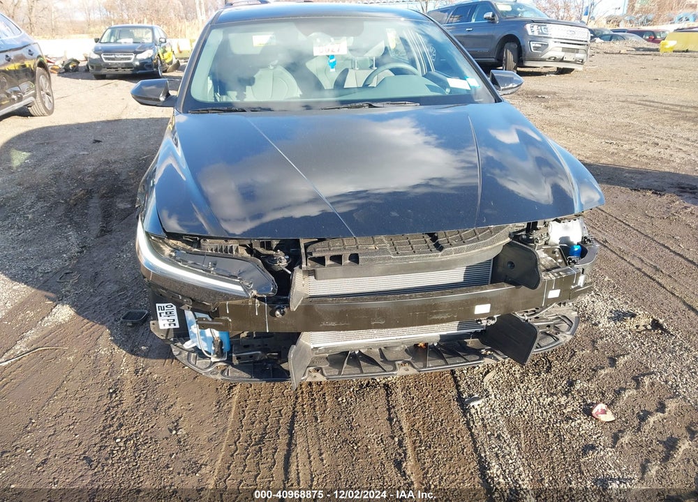 2024 HYUNDAI ELANTRA SEL VIN: KMHLM4DG4RU759879