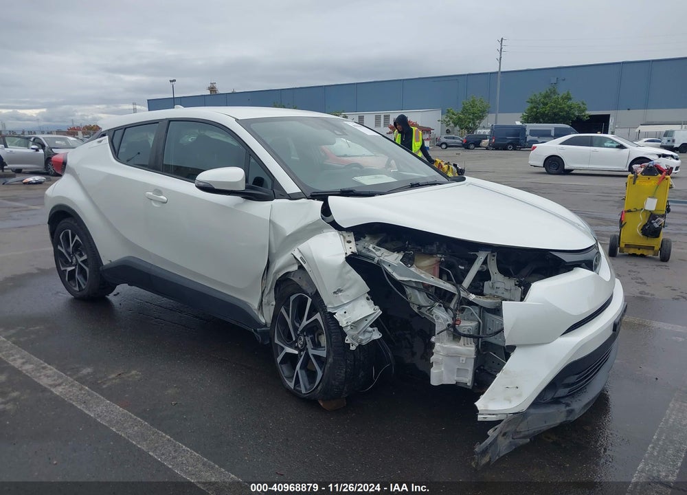 2018 TOYOTA C-HR XLE VIN: NMTKHMBX3JR021862