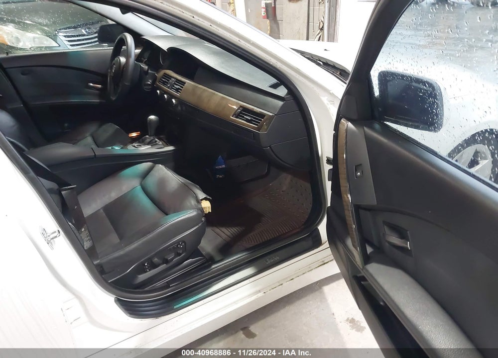 2007 BMW 550I VIN: WBANB53547CP07273