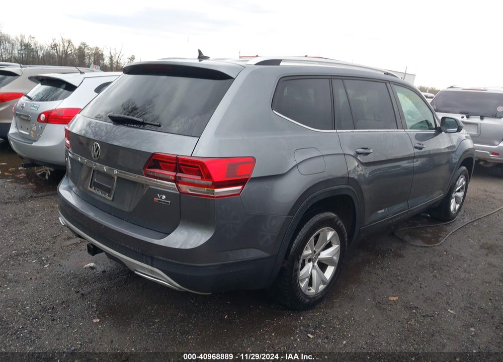 2019 VOLKSWAGEN ATLAS 3.6L V6 SE VIN: 1V2LR2CA8KC581816