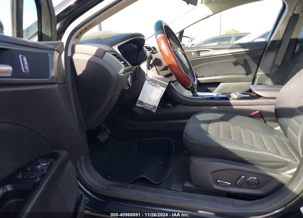 2015 FORD FUSION SE VIN: 3FA6P0HD3FR228246