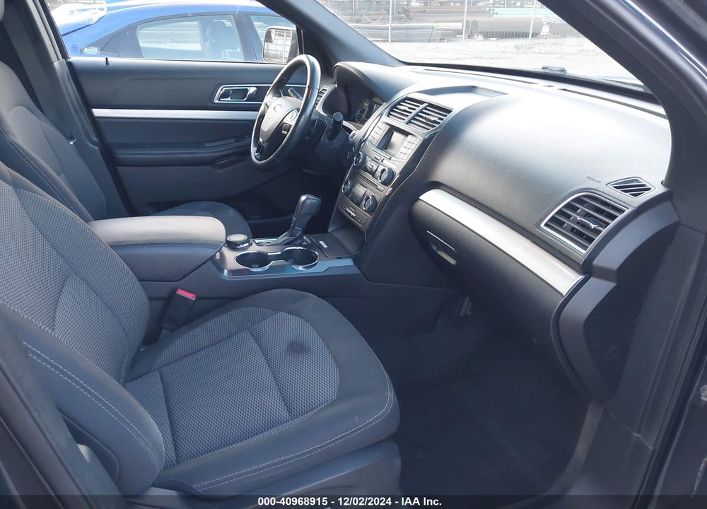 2017 FORD EXPLORER XLT VIN: 1FM5K8D87HGA84069