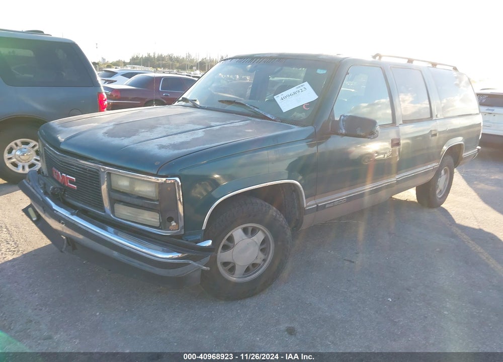 1996 GMC SUBURBAN C1500 VIN: 1GKEC16R5TJ710944