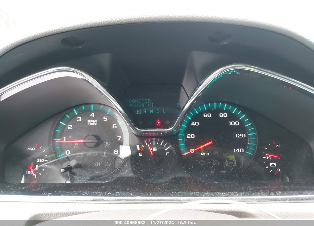 2015 CHEVROLET TRAVERSE LS VIN: 1GNKRFED5FJ260501