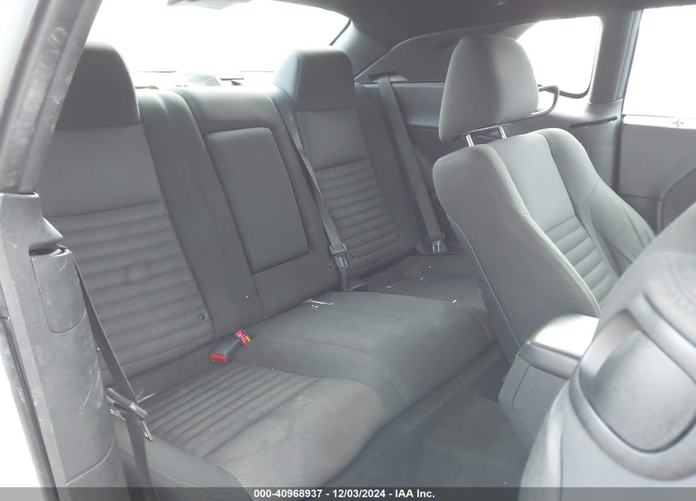 2013 DODGE CHALLENGER SXT VIN: 2C3CDYAG1DH676135