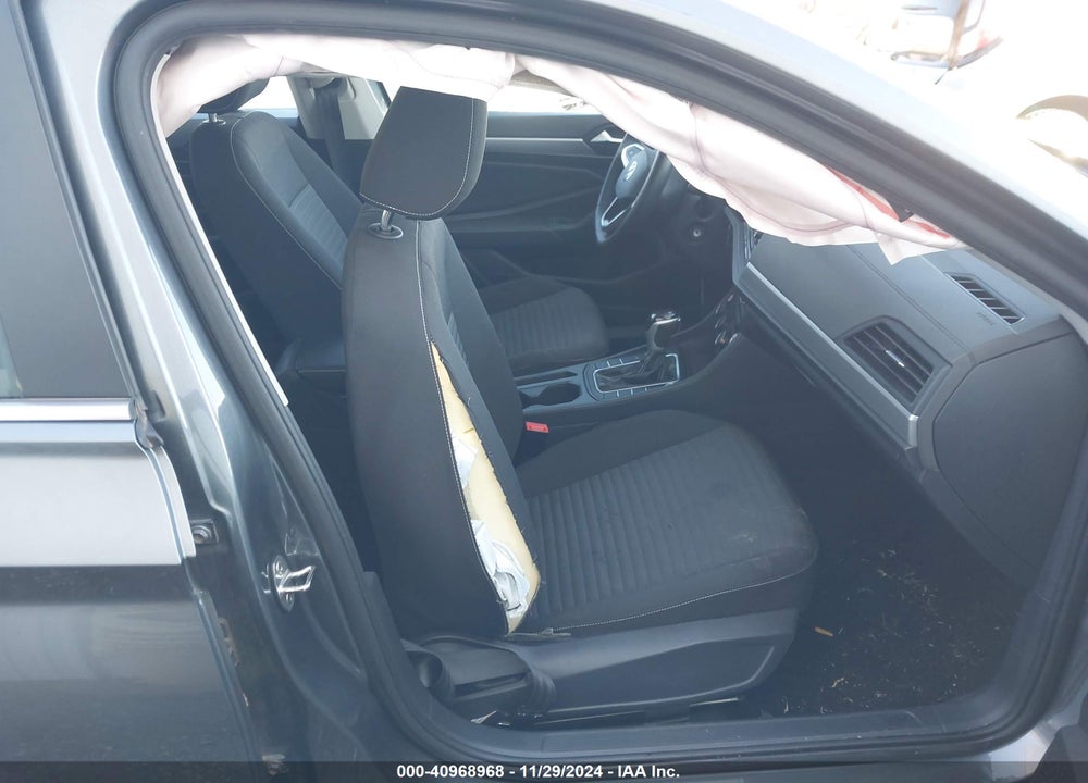 2024 VOLKSWAGEN JETTA 1.5T S VIN: 3VW5M7BU0RM009663
