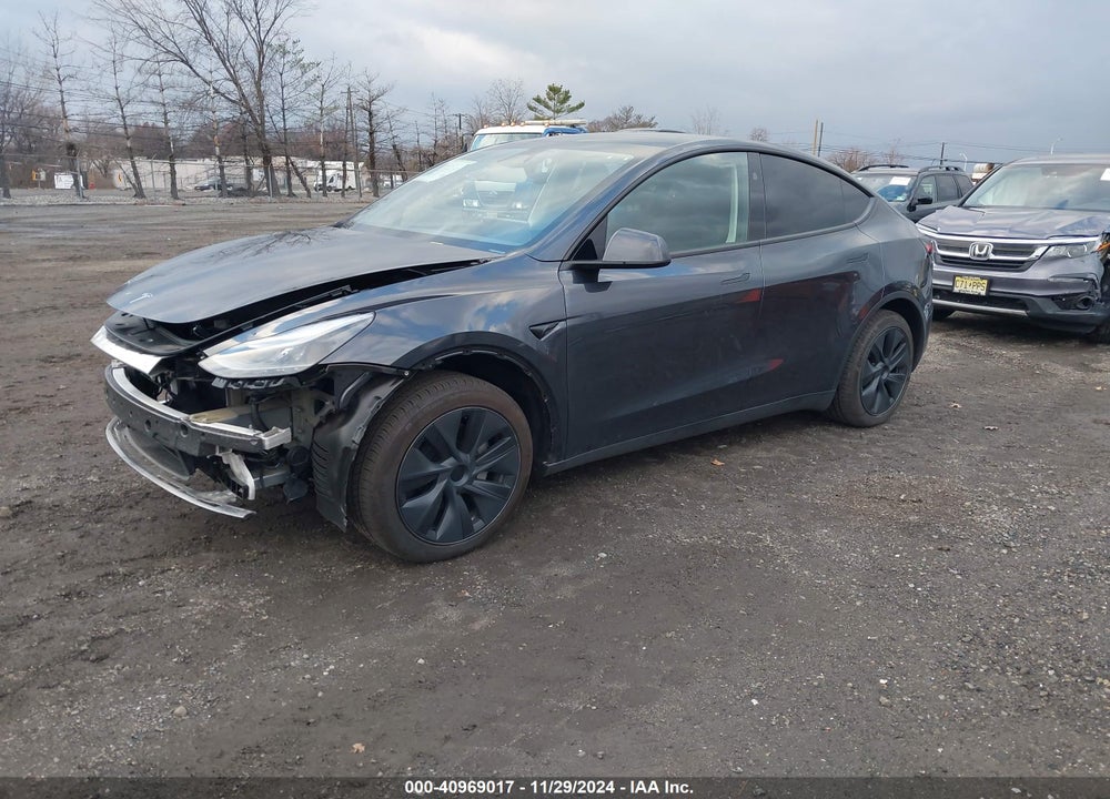 2024 TESLA MODEL Y VIN: 7SAYGAEE0RF111500