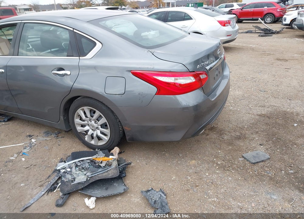 2017 NISSAN ALTIMA VIN: 1N4AL3AP1HN349262