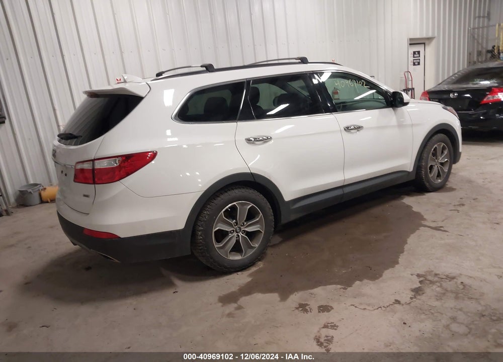 2013 HYUNDAI SANTA FE GLS VIN: KM8SMDHF0DU022071