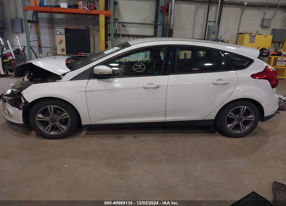 2014 FORD FOCUS SE VIN: 1FADP3K20EL450899