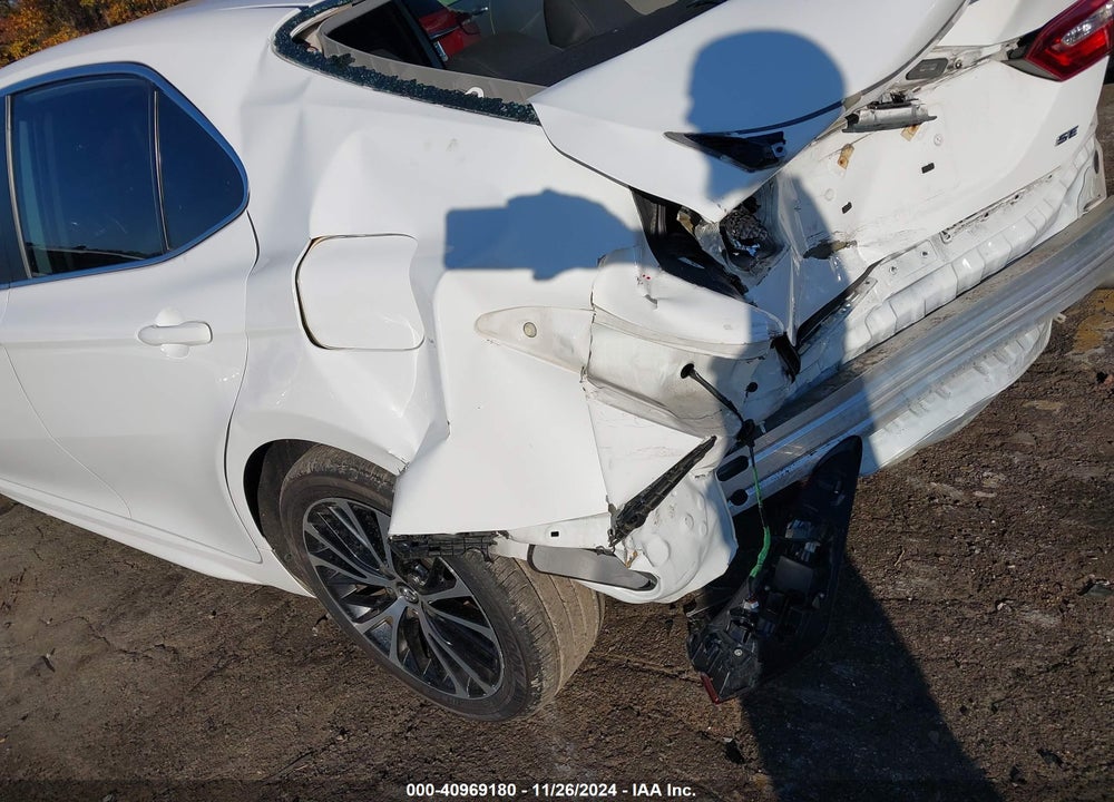 2019 TOYOTA CAMRY VIN: 4T1B11HK4KU780772