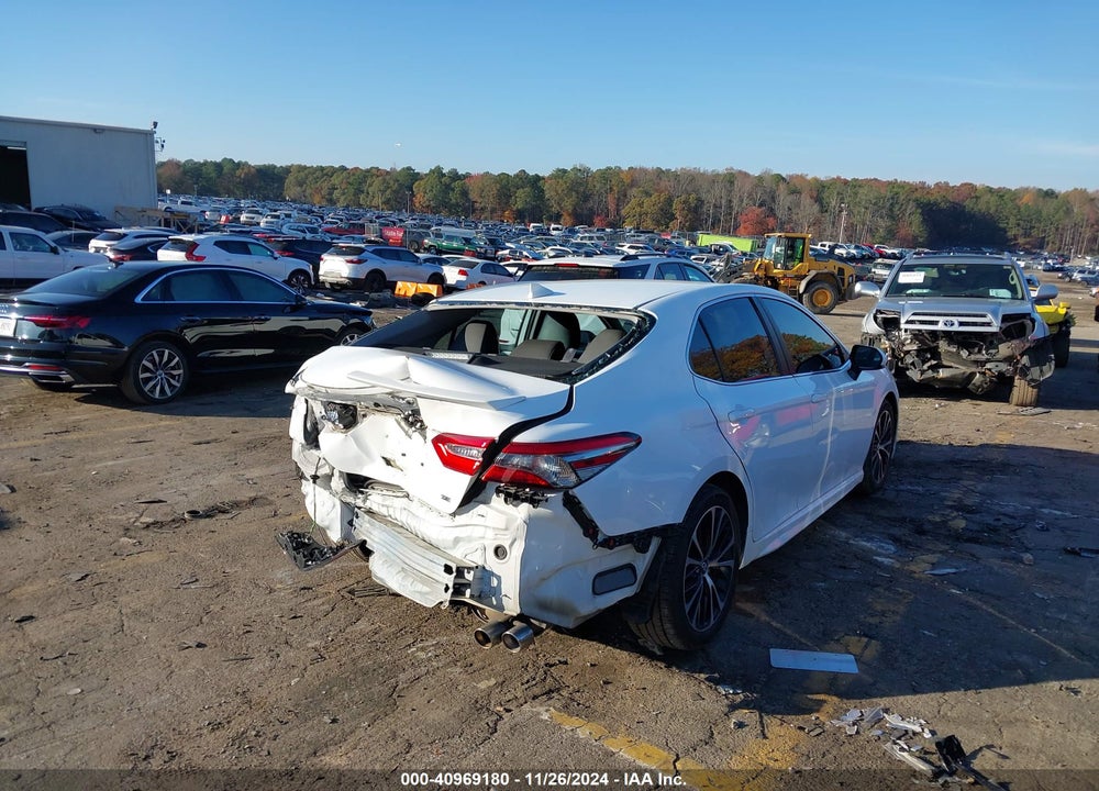 2019 TOYOTA CAMRY VIN: 4T1B11HK4KU780772